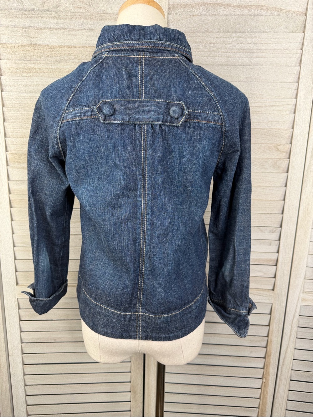 DKNY JEANS Women's Dark Wash Jean Jacket Peter Pan Collar Button Front-XS - Picture 5 of 5